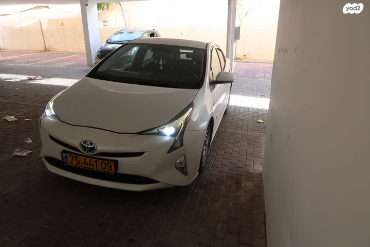 מודעת רכב טויוטה פריוס