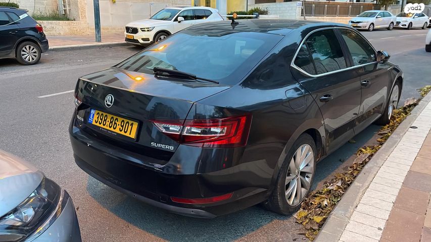 מודעת רכב סקודה סופרב