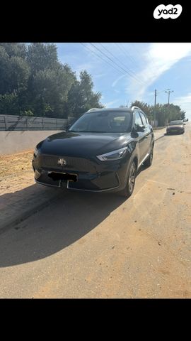 מודעת רכב אם ג'י ZS