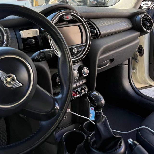 מודעת רכב מיני קופר