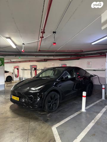 מודעת רכב טסלה מודל Y