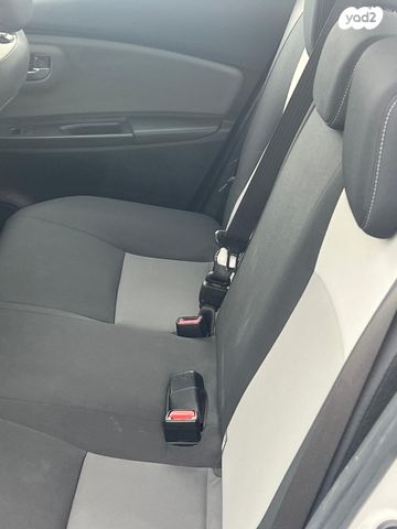 מודעת רכב טויוטה יאריס