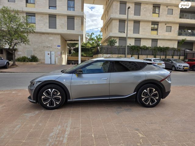 מודעת רכב קיה EV6