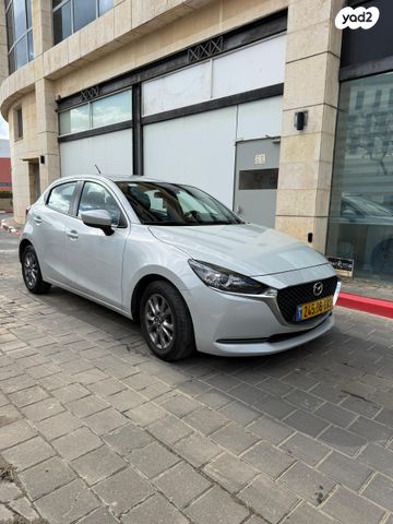 מודעת רכב מאזדה 2