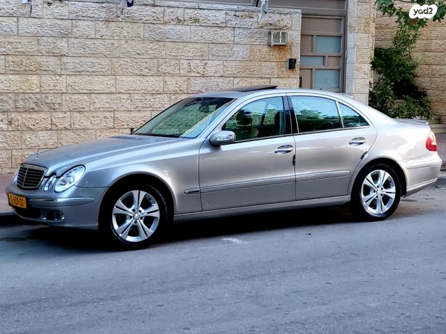 מודעת רכב מרצדס-בנץ E-class
