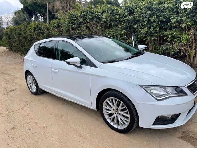 מודעת רכב סיאט לאון