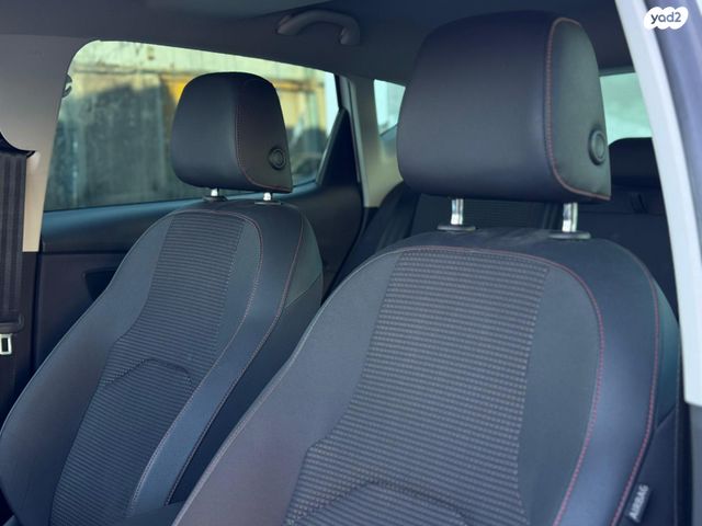 מודעת רכב סיאט לאון