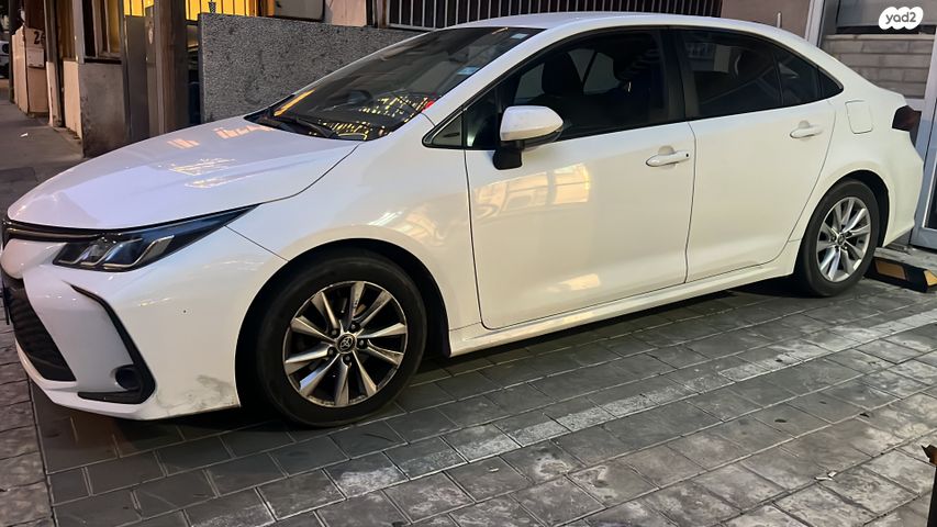 מודעת רכב טויוטה קורולה