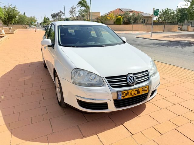 מודעת רכב פולקסווגן ג'טה