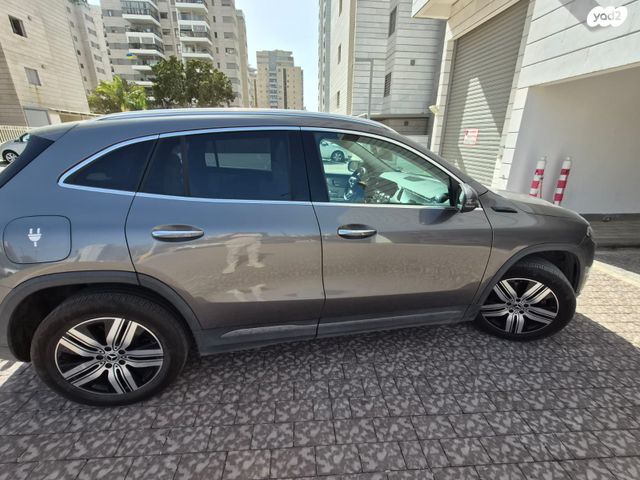 מודעת רכב מרצדס-בנץ EQA