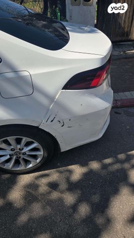 מודעת רכב טויוטה קורולה