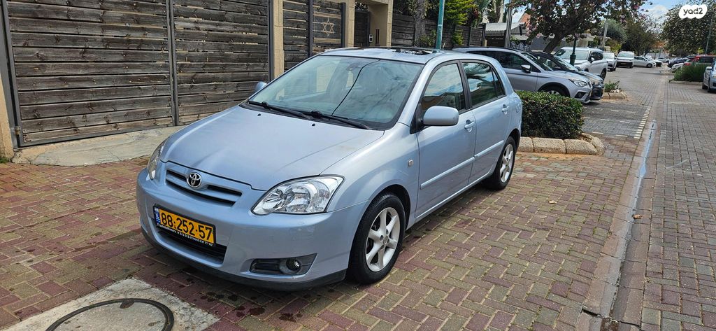 מודעת רכב טויוטה קורולה