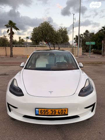 מודעת רכב טסלה מודל 3