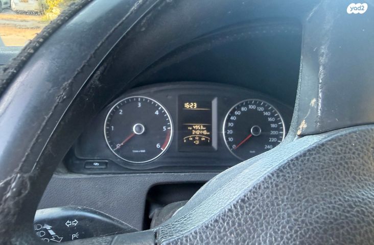 מודעת רכב פולקסווגן טרנספורטר