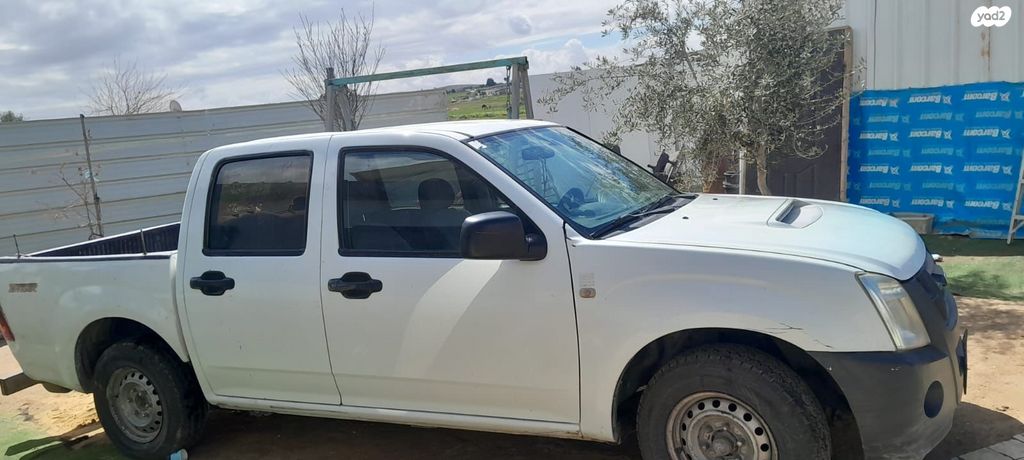 מודעת רכב איסוזו די-מקס