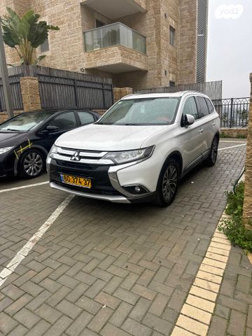 מודעת רכב מיצובישי אאוטלנדר 2