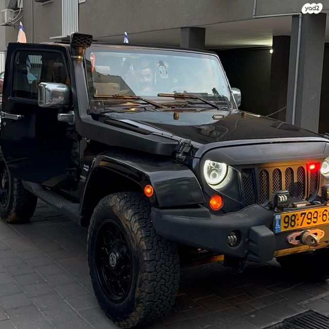 מודעת רכב ג'יפ רנגלר