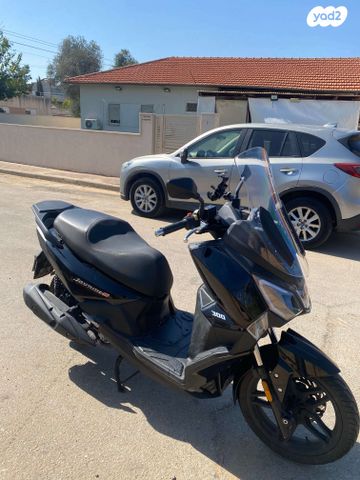 מודעת רכב סאן יאנג ג'וירייד 300 16