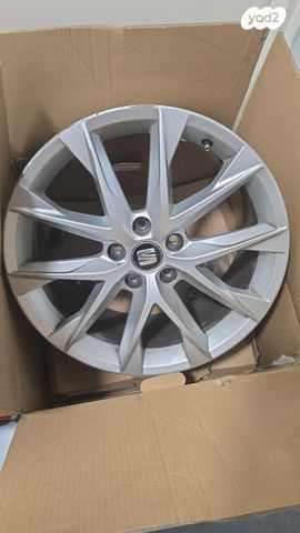 feedItemObj.data.row_1