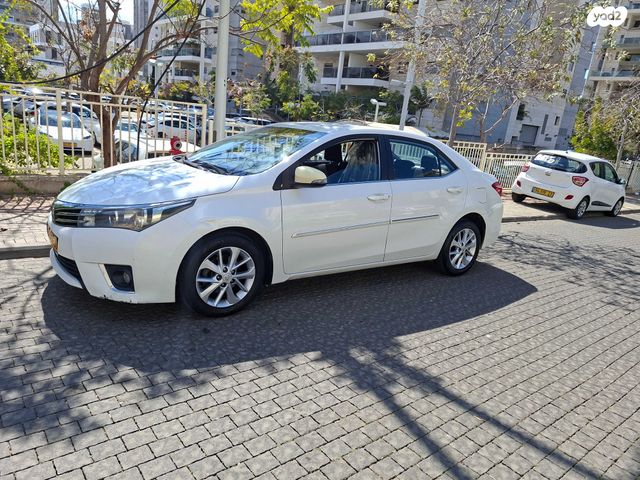 מודעת רכב טויוטה קורולה