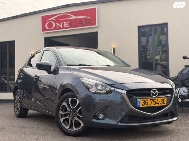 מודעת רכב מאזדה 2