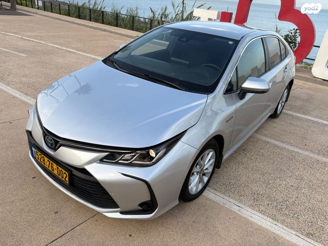 מודעת רכב טויוטה קורולה