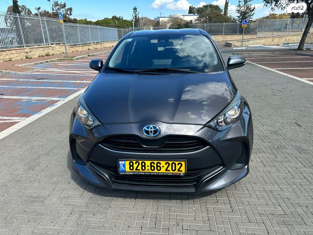 מודעת רכב טויוטה יאריס