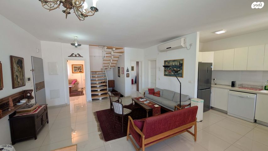 שדרות ביאליק 22