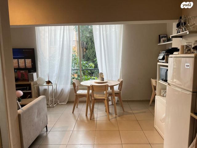 בוקי בן יגלי 18