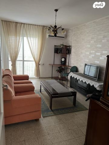 גיורא יוספטל 36