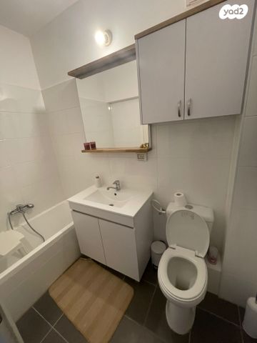 גולדה מאיר 42