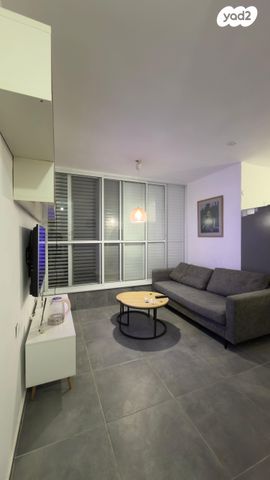 עין הקורא 28