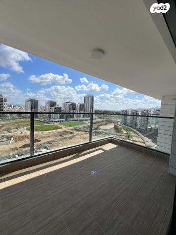 הרב מרדכי אליהו 11