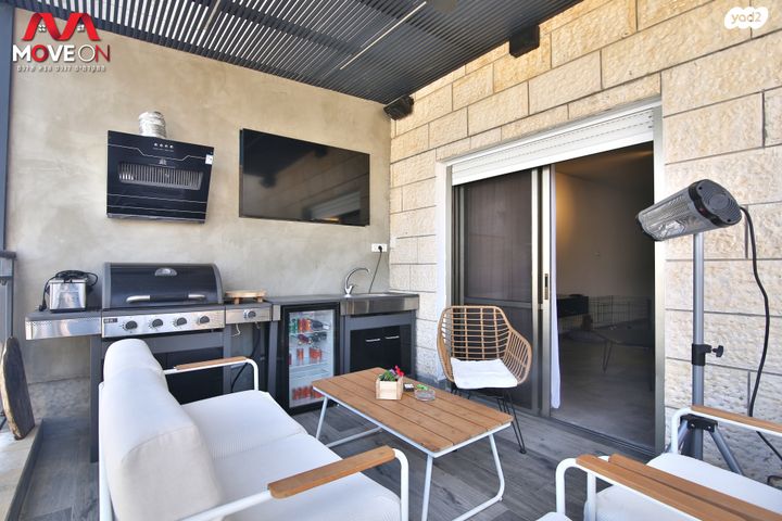 גולדה מאיר 8