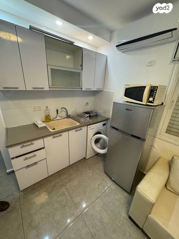 דרך יד לבנים 85