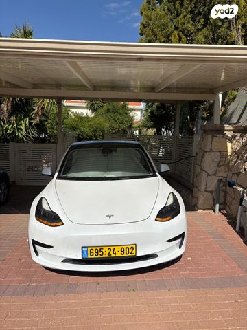 מודעת רכב טסלה מודל 3