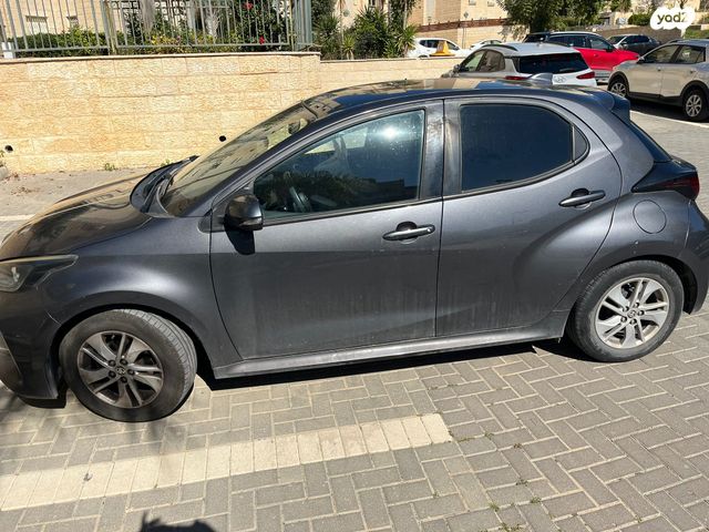 מודעת רכב טויוטה יאריס