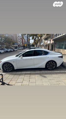 מודעת רכב לקסוס IS