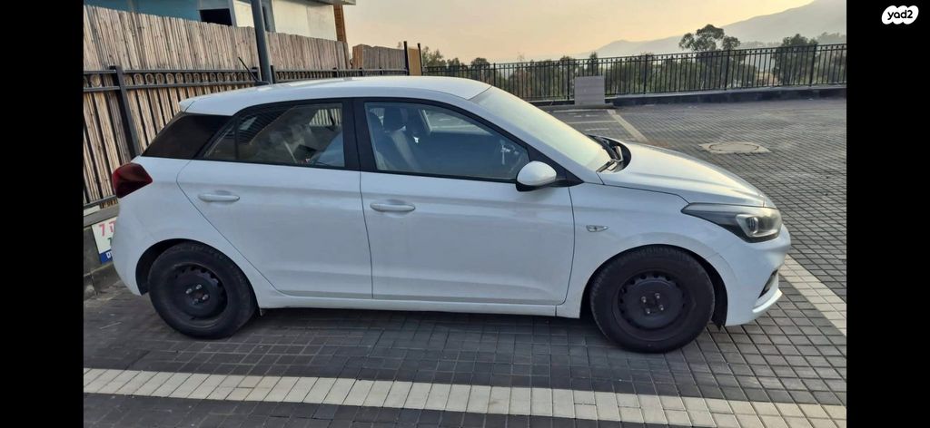 מודעת רכב יונדאי i20