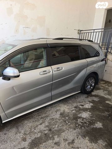 מודעת רכב טויוטה סיינה