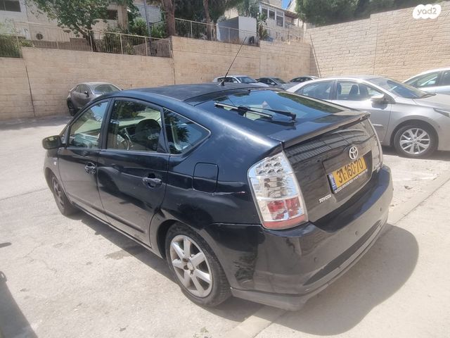 מודעת רכב טויוטה פריוס