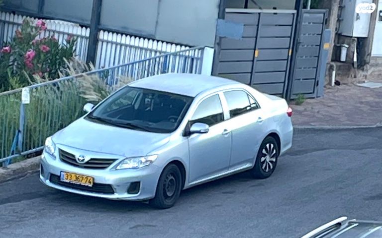מודעת רכב טויוטה קורולה