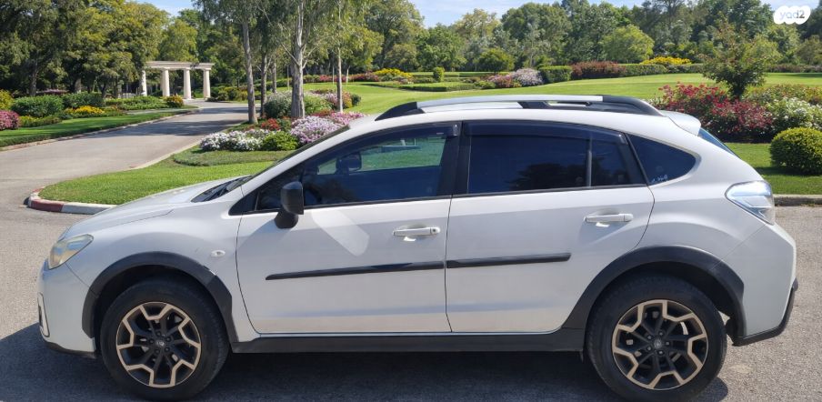 מודעת רכב סובארו XV