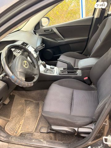 מודעת רכב מאזדה 3