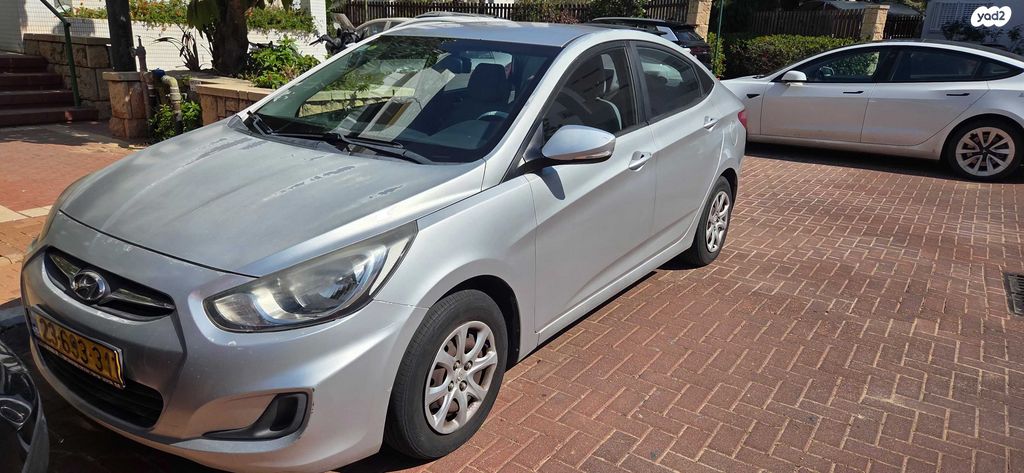 מודעת רכב יונדאי אקסנט i25
