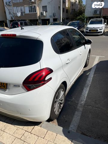 מודעת רכב פיג'ו 208