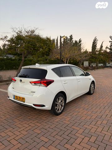 מודעת רכב טויוטה אוריס