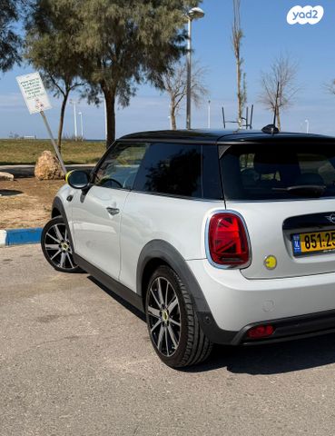 מודעת רכב מיני קופר SE (חשמלית)