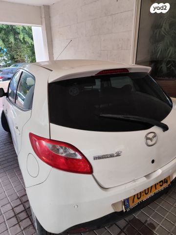 מודעת רכב מאזדה 2
