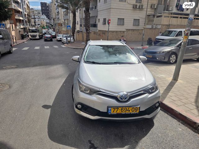 מודעת רכב טויוטה אוריס